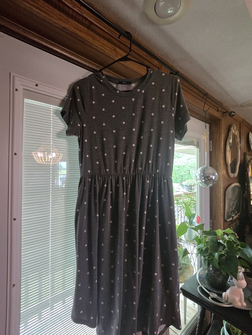 Womens' Gray Polka Dot Short Sleeve Dress